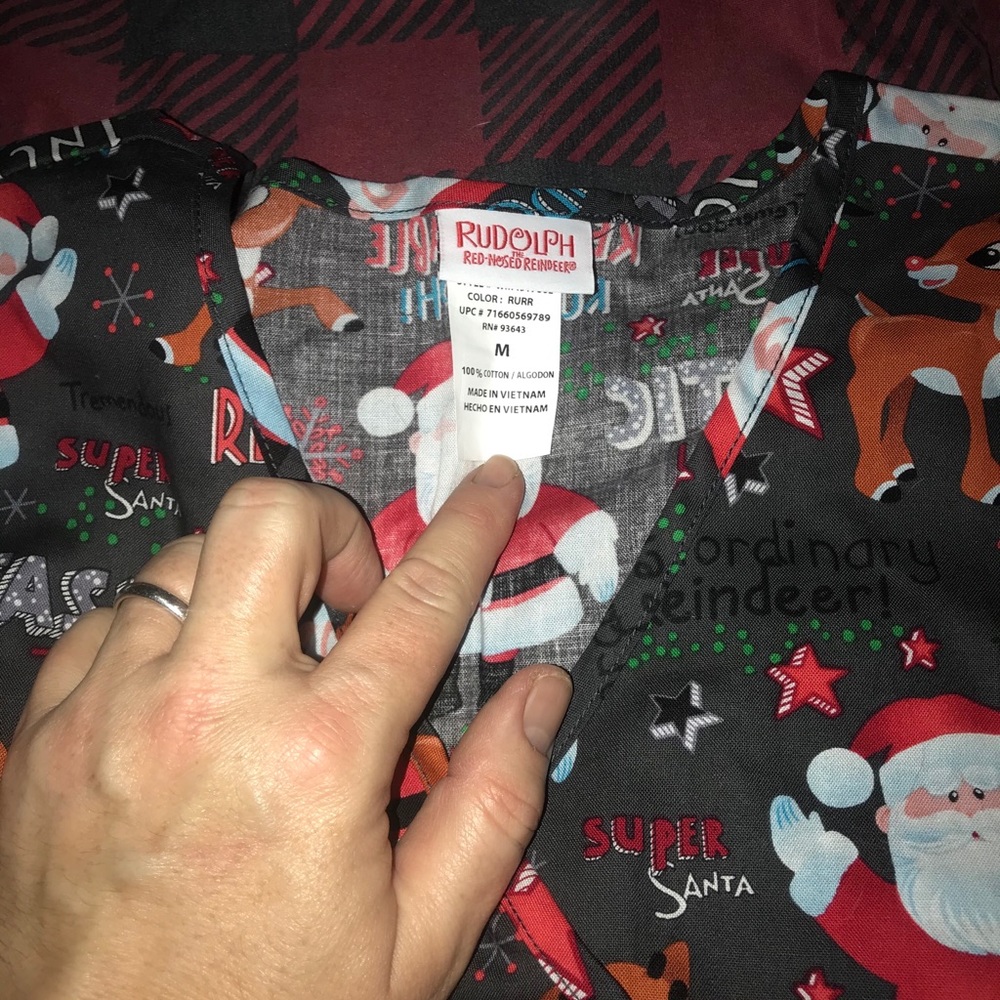 Scrub top - Picture 2 of 2